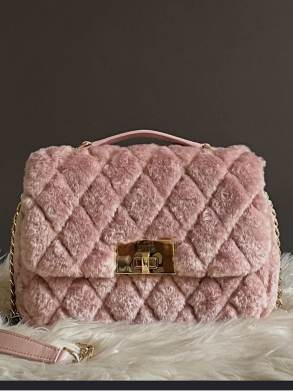 NWT- Kate spade Carey faux fur small fy lap crossbody